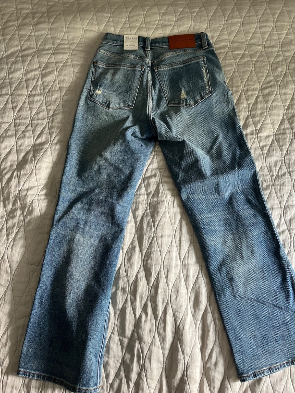 NEW Lucky Brand Bridgette High Rise Crop Mini Boot Jeans Size 4/27 - Picture 3 of 7